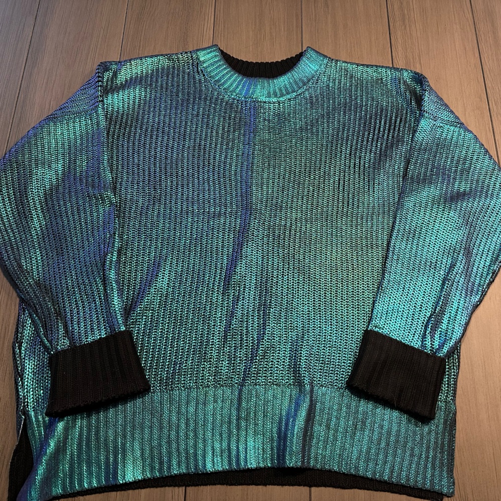 Beach Riot beautiful foil blue/purple sweater